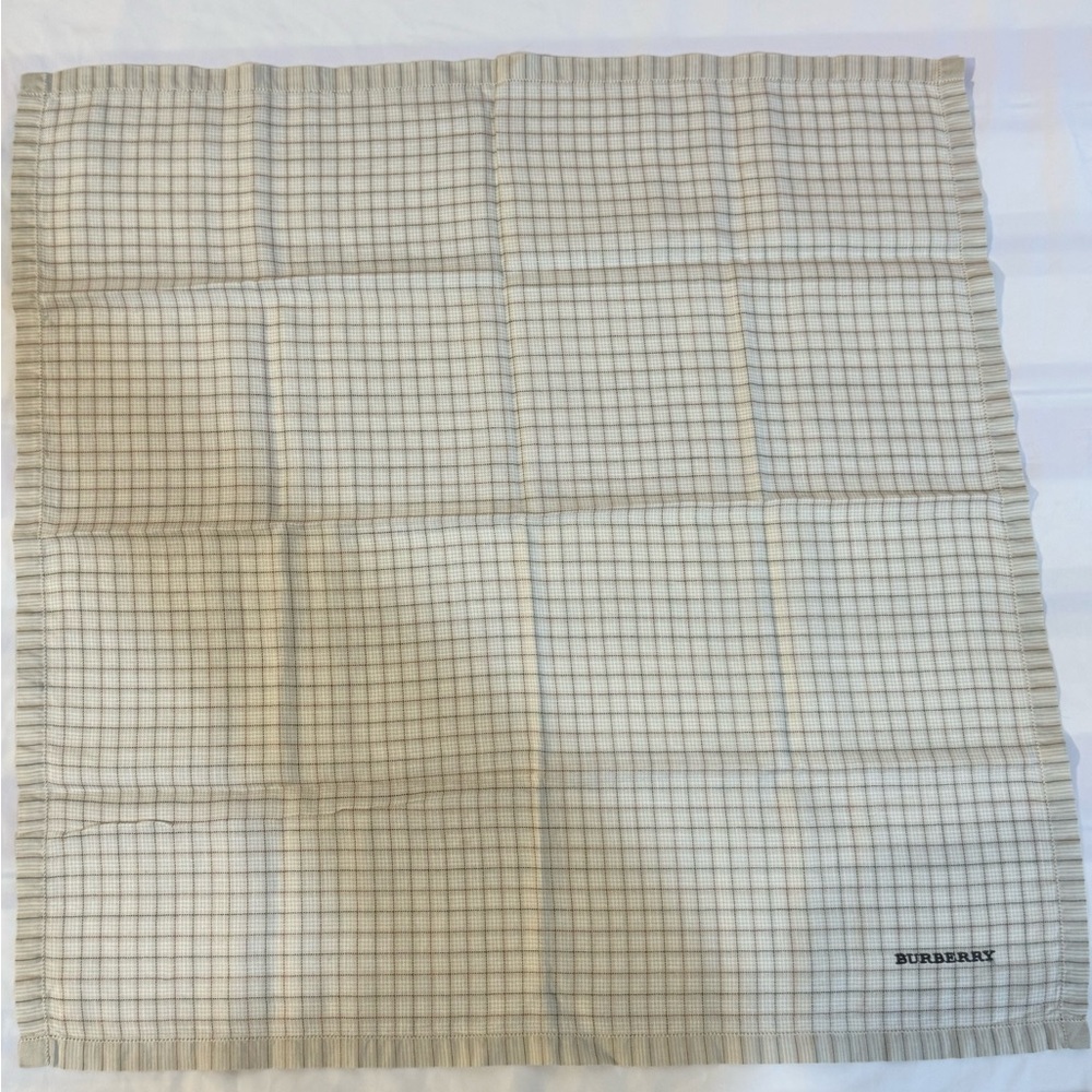Sunbeam Plaid handkerchief in Cream and Gray